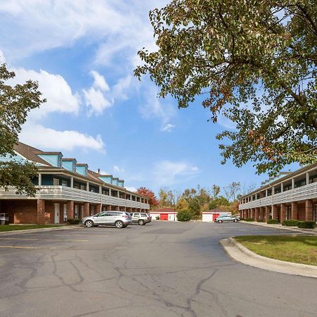 Travelodge By Wyndham Canton-Livonia Area, Mi Bagian luar foto