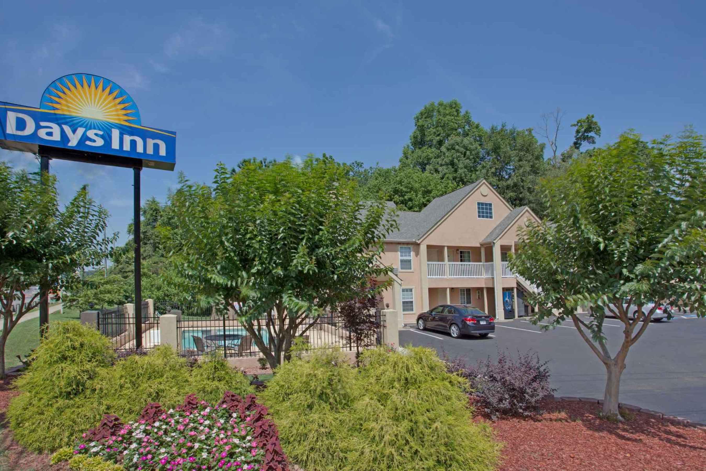 Travelodge By Wyndham Canton-Livonia Area, Mi Bagian luar foto