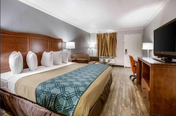 Travelodge By Wyndham Canton-Livonia Area, Mi Bagian luar foto