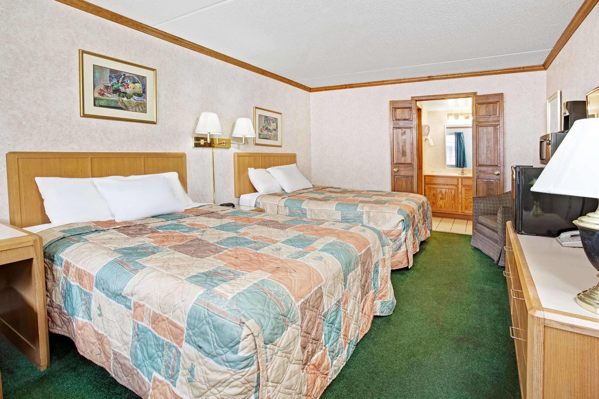 Travelodge By Wyndham Canton-Livonia Area, Mi Bagian luar foto
