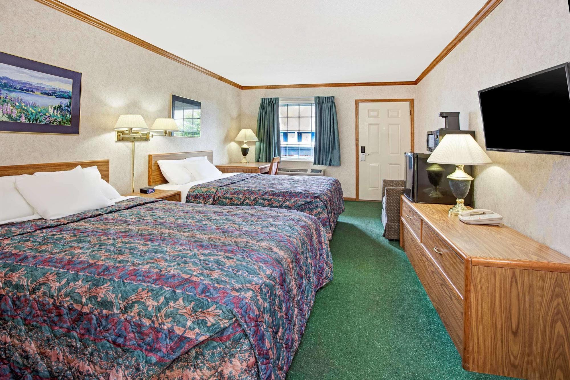 Travelodge By Wyndham Canton-Livonia Area, Mi Bagian luar foto